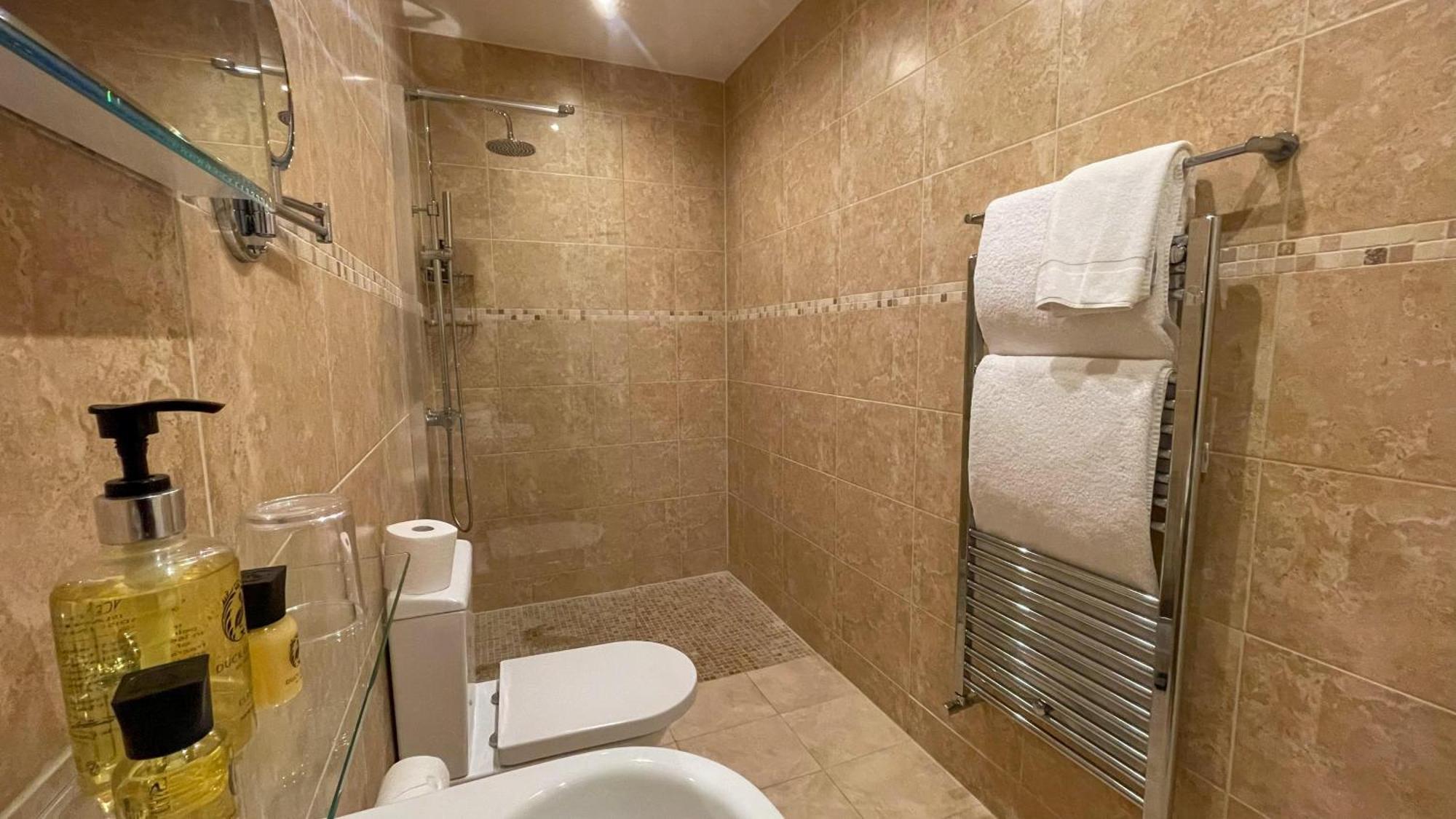 Chambre Double avec Salle de Bains Privative