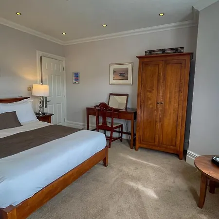 The Redstone Guesthouse-2