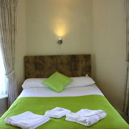 Henson Hotel Pleasure Beach-3